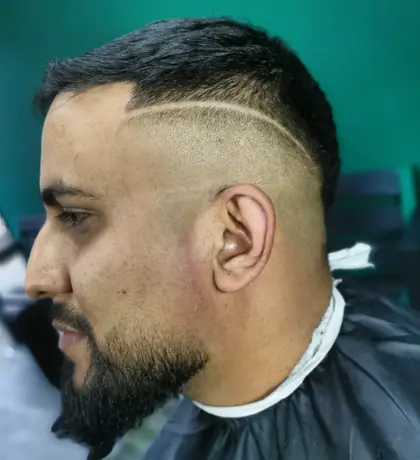 Corte hecho en Stev-Barber Studio, La Carpio (foto 2)